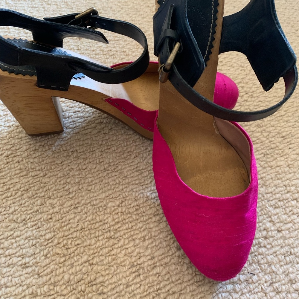 Bright pink Anthropologie size 8 heels